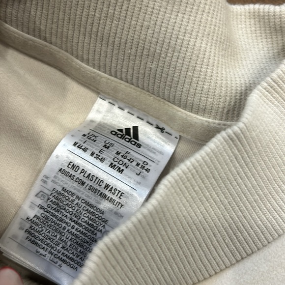 Adidas Soft Sweatshirt high elastic waste size medium - Picture 3 of 4